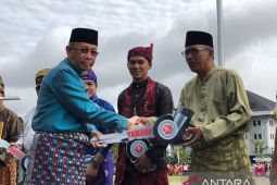 Pemprov Kalbar berikan apresiasi sepeda motor untuk desa mandiri