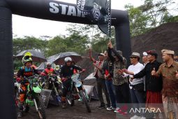 Bupati Bangli lepas 500 peserta "Speed Erawang Adventure Trail"