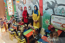 KLA Cimahpar, warganya aktif, aparat kelurahan tak bosan melayani