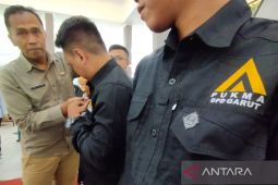 Pelaku IKM di Garut diminta manfaatkan bahan baku lokal