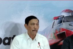 Menko Luhut: Pembengkakan biaya kereta cepat diselesaikan pekan depan