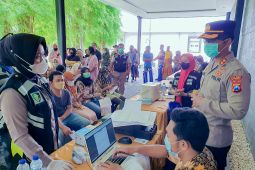Polres Situbondo sasar karyawan perusahaan vaksinasi "booster"