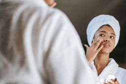 Manfaat Hyalucomplex-10 dan Panthenol untuk hidrasi kulit