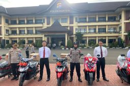 Hafal program Presisi Polri, sejumlah anggota Polda Banten diganjar hadiah motor hingga umrah