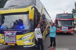 Ribuan warga Nahdliyin Situbondo hadiri resepsi seabad NU di Sidoarjo