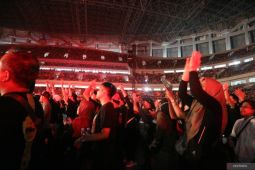 Berhenti menggilai segala yang datang dari luar negeri