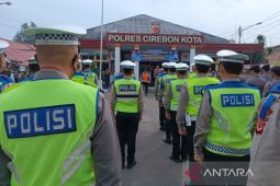 Polisi Cirebon edukasi kepada warga selama Operasi Lodaya