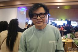 Musisi Iwa K, Melly Goeslaw dan Armand Maulana berduka kepergian Acil Bimbo