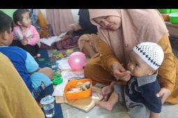 Balita Desa Sei Rukam 2 dapat makanan gratis cegah stunting