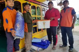 BPBD Probolinggo serahkan bantuan logistik korban bencana tanah longsor