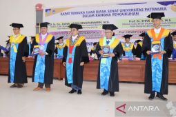 Rektor Unpatti :  pers harus mampu memberdayakan masyarakat