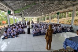 Kesbangpol Kotabaru imbau pelajar tak termakan hoax jelang Pemilu