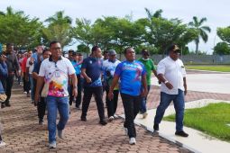 Pemprov Papua Barat wajibkan pegawai gunakan Noken dan Batik Papua