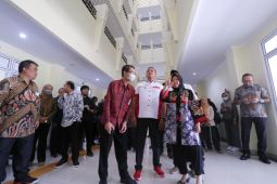 Mensos Tri Rismaharini resmikan rumah susun di Bekasi untuk kelompok rentan