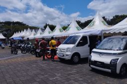 Pameran produk unggulan UMKM Banten ramaikan 'kick off' Gernas BBI di Serang