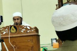 Habib Ja'far ingatkan jangan makan minum dan pakaian haram
