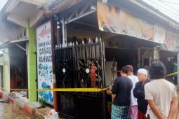 Sarang walet di Muara Uya terbakar