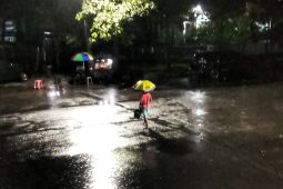 BMKG prakirakan Surabaya hujan ringan pada Selasa