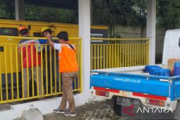 PLN Pamekasan bantu BBM untuk kebutuhan RSUD Waru