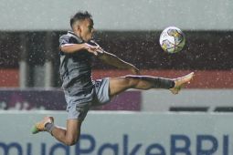 Liga 1- Muhammad Sihran gagalkan Persis ungguli Borneo FC