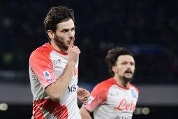 Napoli benamkan Cremonese 3-0 untuk perkokoh di puncak klasemen