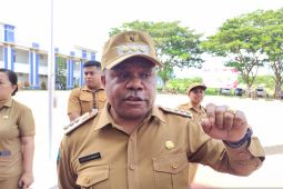 Bupati Hermus ingatkan OPD Pemkab Manokwari kooperatif saat BPK audit