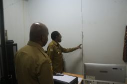 Pemkot Jayapura kaji kondisi bangunan kantor akibat gempa