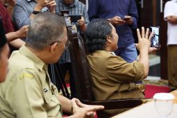 Pj Gubernur Banten Al Muktabar tanya kondisi mahasiswa Banten pascagempa Turki