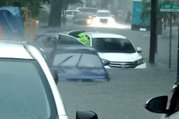 Kota Makassar terendam banjir dampak cuaca buruk