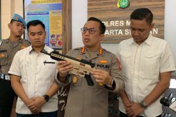 Pengendara perusak mobil di Senopati ancam pakai senpi mainan