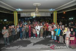 Wali Kota berangkatkan utusan Padang Sidempuan ke  Festival Tunas Bahasa Ibu