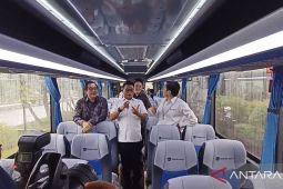 Pertama di Cilegon, Chandra Asri luncurkan dua armada bus listrik angkutan antar jemput karyawan