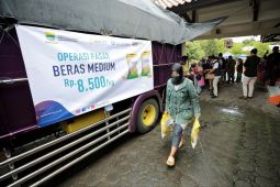 Bulog Kota Bandung operasi pasar 30 ton beras murah, ludes dalam sejam