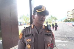 Polresta Manokwari lakukan operasi pasar cegah penimbunan bahan pokok