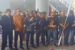 Seniman Palembang tak kenal lelah perjuangkan  gedung kesenian