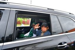 Wapres Ma'ruf Amin coba naik mobil pengawalan Paspampres