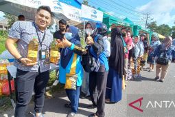 1,2 ton MinyaKita terjual di pasar murah Disperindag Babel