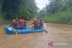 Tirta Kahuripan petakan potensi pencemaran lingkungan di Sungai Cikeas