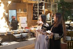 Grand Dafam sajikan "all you can eat buffet" saat buka puasa