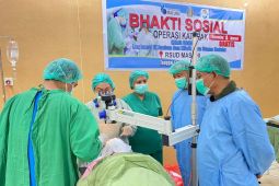 Klinik mata utama Maluku operasi mata katarak bagi  warga  Masohi