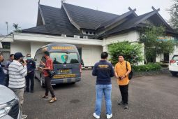 Gubernur Jambi minta doa  agar rombongan Kapolda bisa dievakuasi