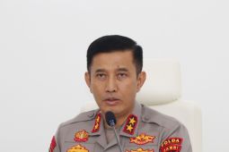 Helikopter yang  ditumpangi Kapolda Jambi mendarat darurat di Bukit Tamia, Kerinci