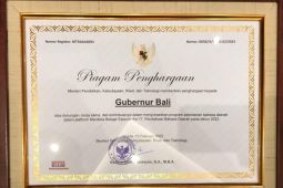 Gubernur Koster raih penghargaan atas pelestarian bahasa daerah