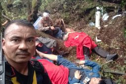 Sebanyak 20 orang tim tiba di lokasi kecelakaan helikopter Kapolda Jambi