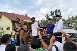 Protes proyek perbaikan jalan, warga blokir Jalinsum Sibuhuan - Sosopan