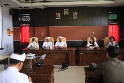 Bupati Klungkung minta penanganan anjing rabies masuk aturan desa