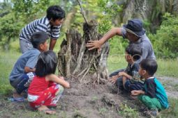 Sekolah alam berbasis kearifan lokal dan konservasi