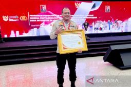 Polres Tanah Bumbu terima penghargaan dari Kemenpan-RB