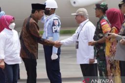 Gubernur Kaltim sambut kedatangan  Presiden Jokowi di Balikpapan