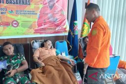 Basarnas Manokwari sumbang 53 kantong darah ke PMI